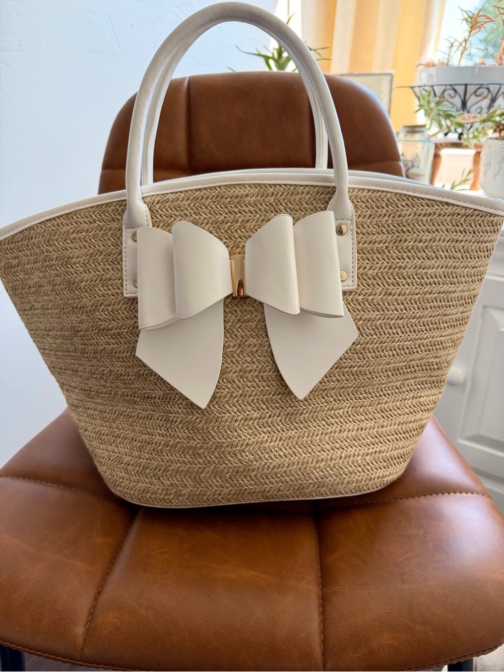 Neutral Straw Tote with Cream Bow Accent